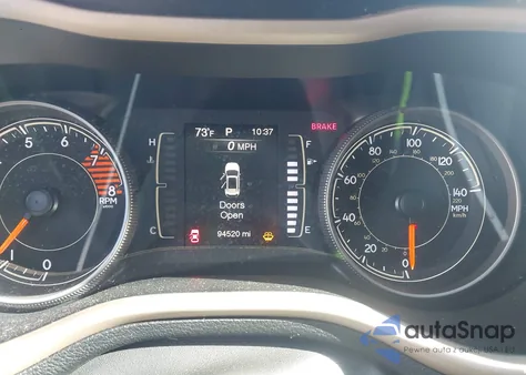 2018 Jeep Cherokee Latitude 4X4 from USA, damaged, VIN 1C4PJMCX2JD551309